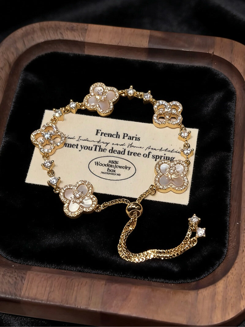 06c4fe19-d5ea-406a-b1c4-1d0717232697