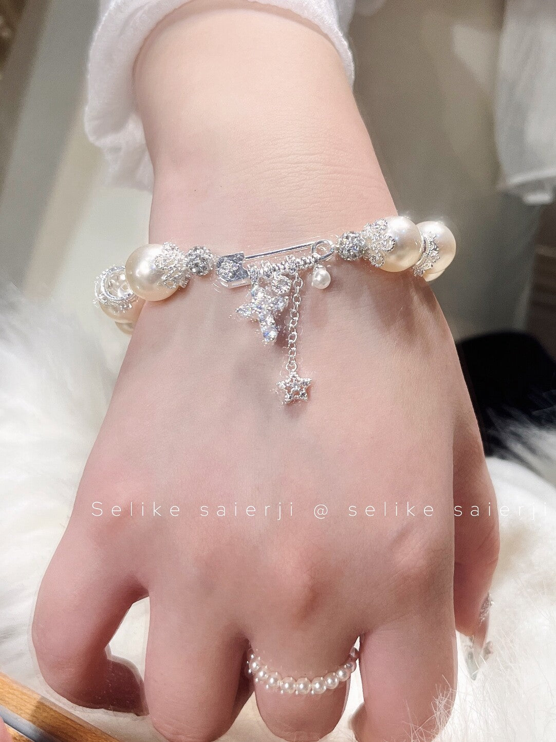 42f9bac7-e6cd-4ddb-9c74-7ee9daf3ec8e