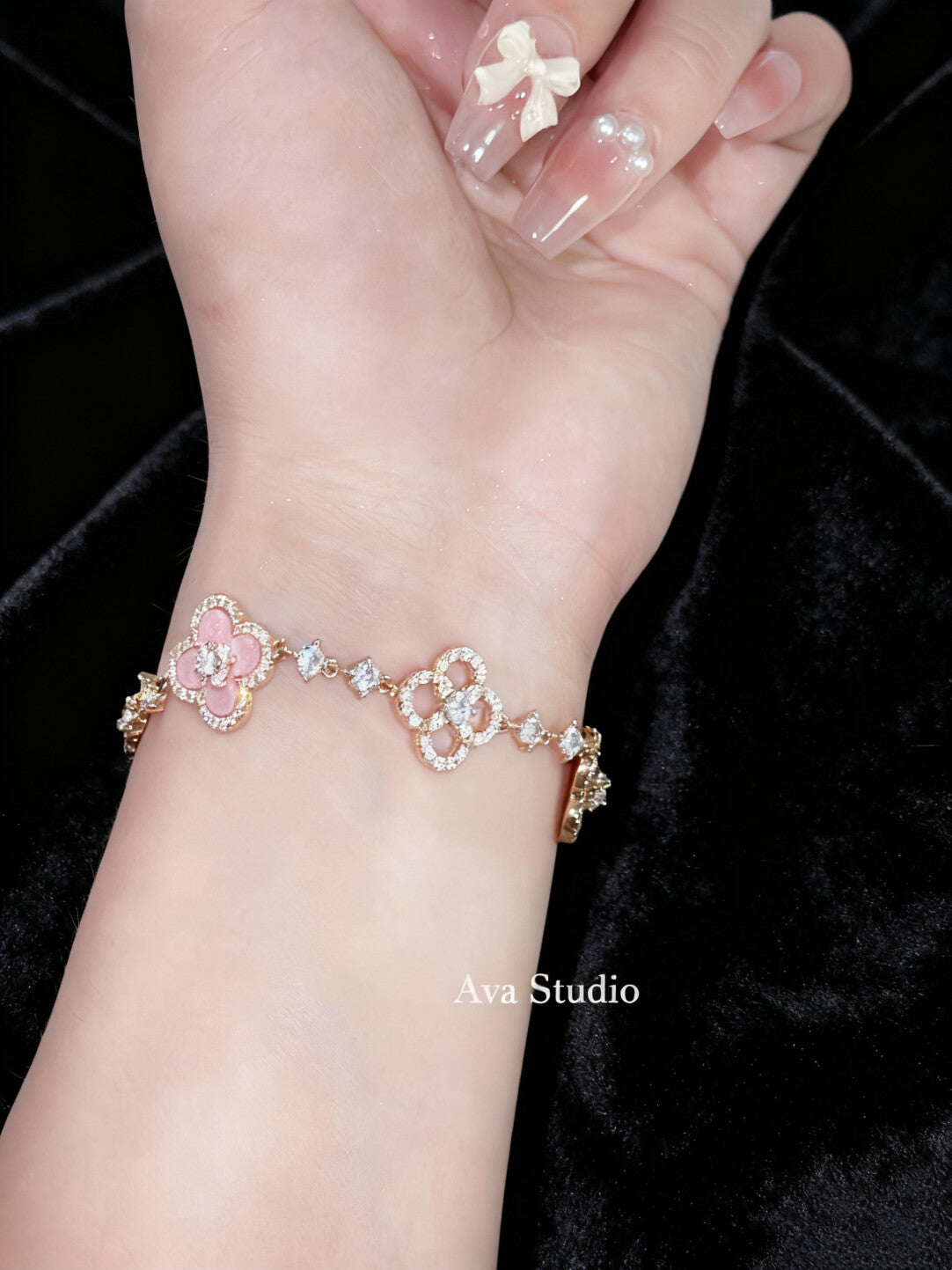 330c8ac0-8ff9-43ba-9c70-683488a45357