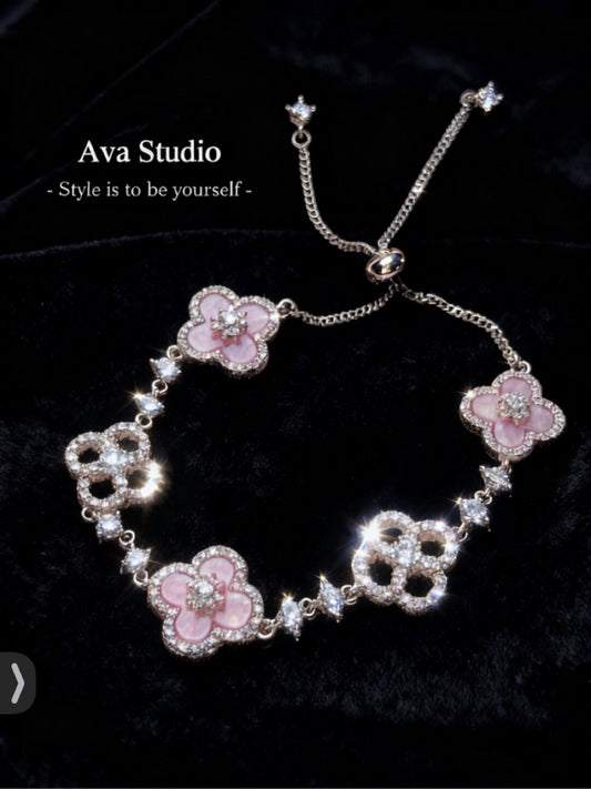 a33424e8-167a-44ce-ad2b-b5af7b590fc7