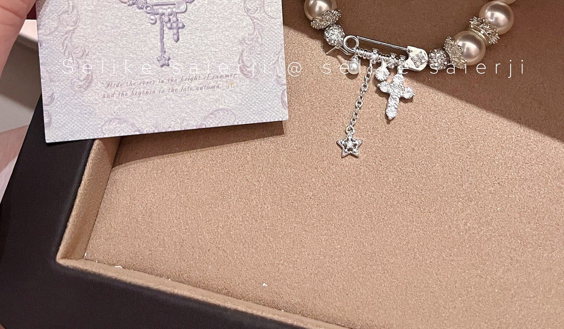 60b111f3-9cb1-4b5d-9fcc-43240a0209ae